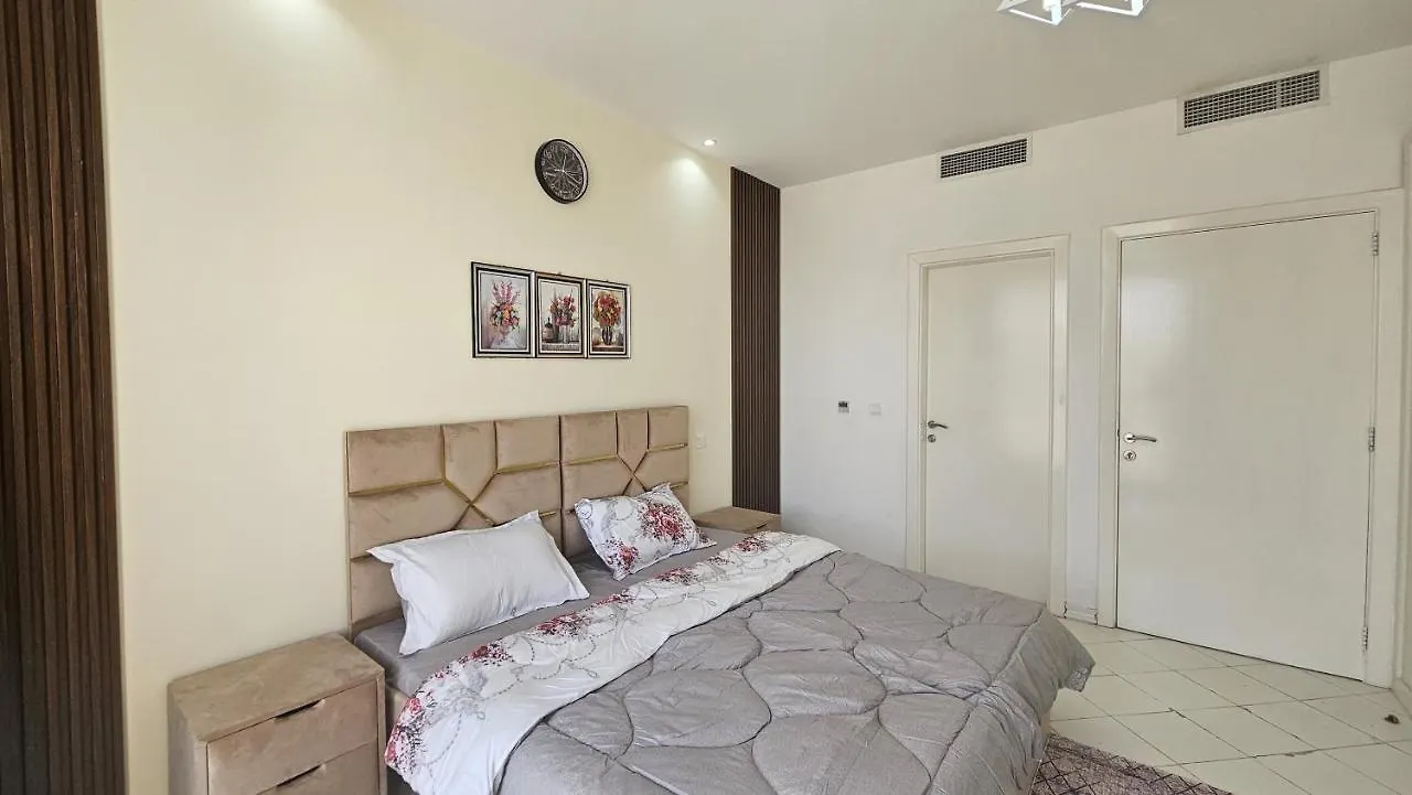 Elegant 2-Bed Villa + Hall, G+1 Dubai 0*,